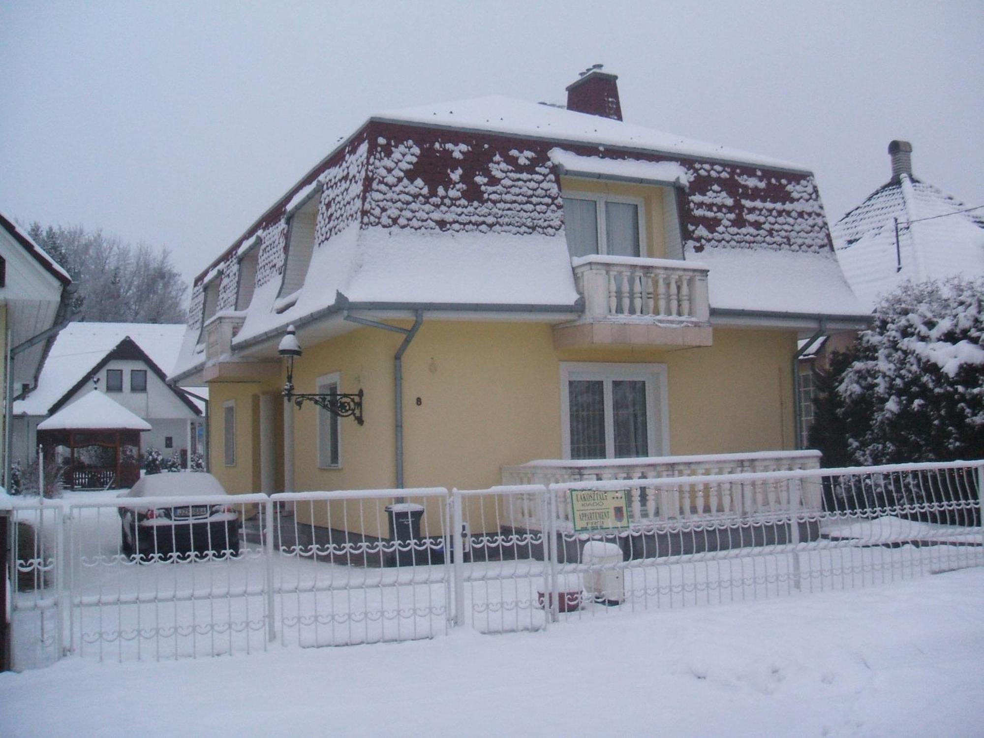 Apartmanhaz Cedrus 8 Zalakaros Luaran gambar